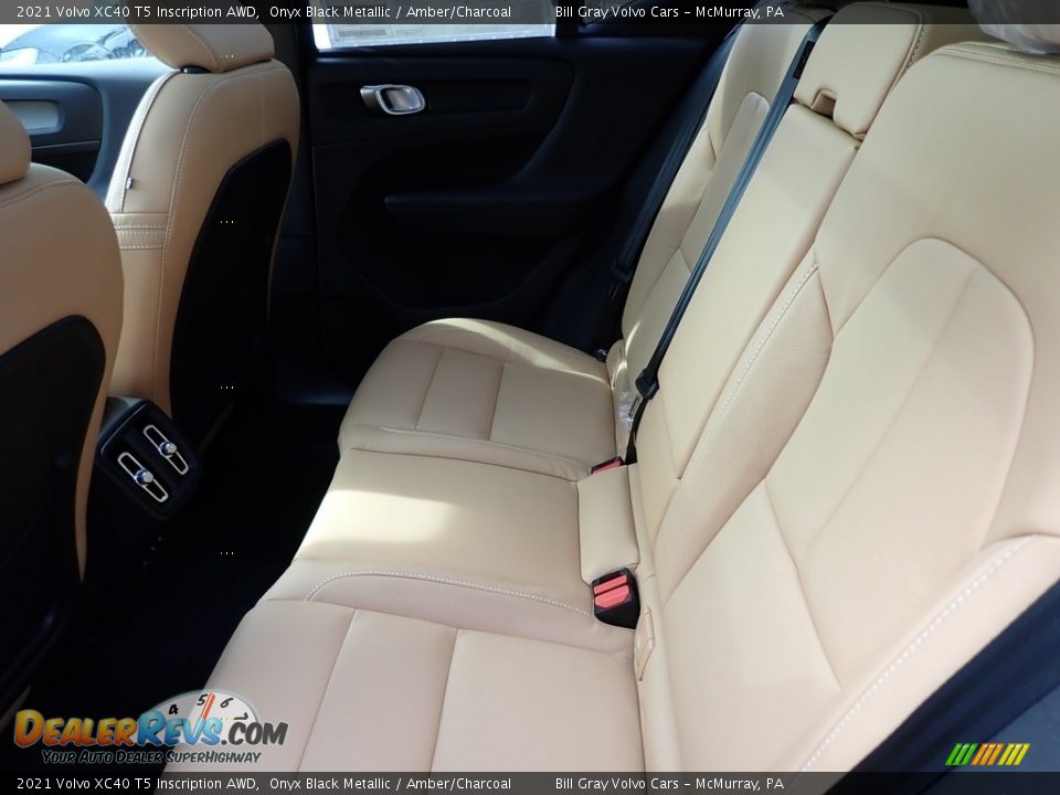 2021 Volvo XC40 T5 Inscription AWD Onyx Black Metallic / Amber/Charcoal Photo #8