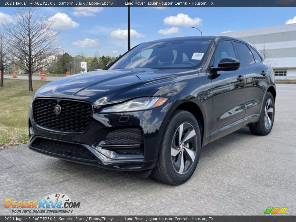 Front 3/4 View of 2021 Jaguar F-PACE P250 S Photo #2