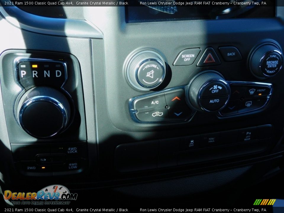 2021 Ram 1500 Classic Quad Cab 4x4 Granite Crystal Metallic / Black Photo #18