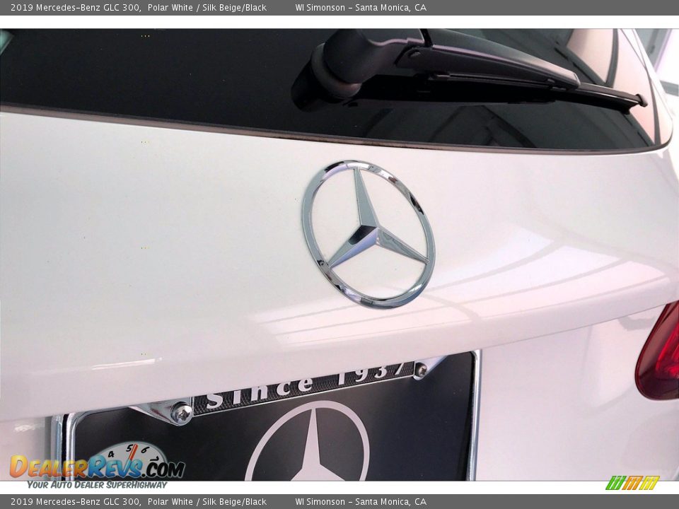 2019 Mercedes-Benz GLC 300 Polar White / Silk Beige/Black Photo #7
