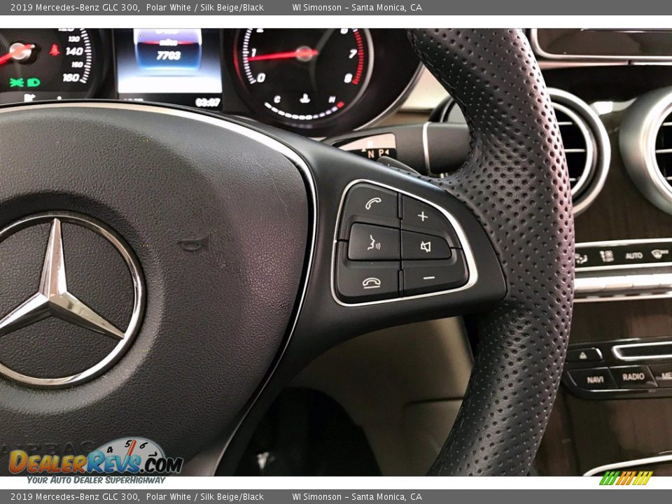 2019 Mercedes-Benz GLC 300 Polar White / Silk Beige/Black Photo #22