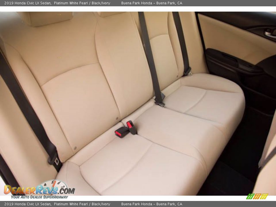 2019 Honda Civic LX Sedan Platinum White Pearl / Black/Ivory Photo #23