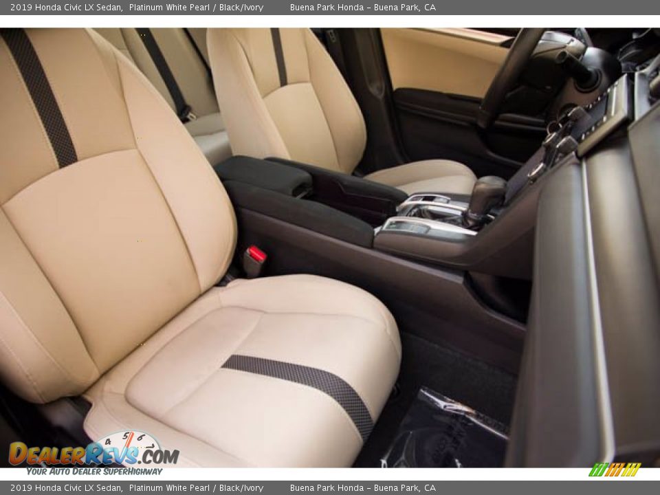 2019 Honda Civic LX Sedan Platinum White Pearl / Black/Ivory Photo #25