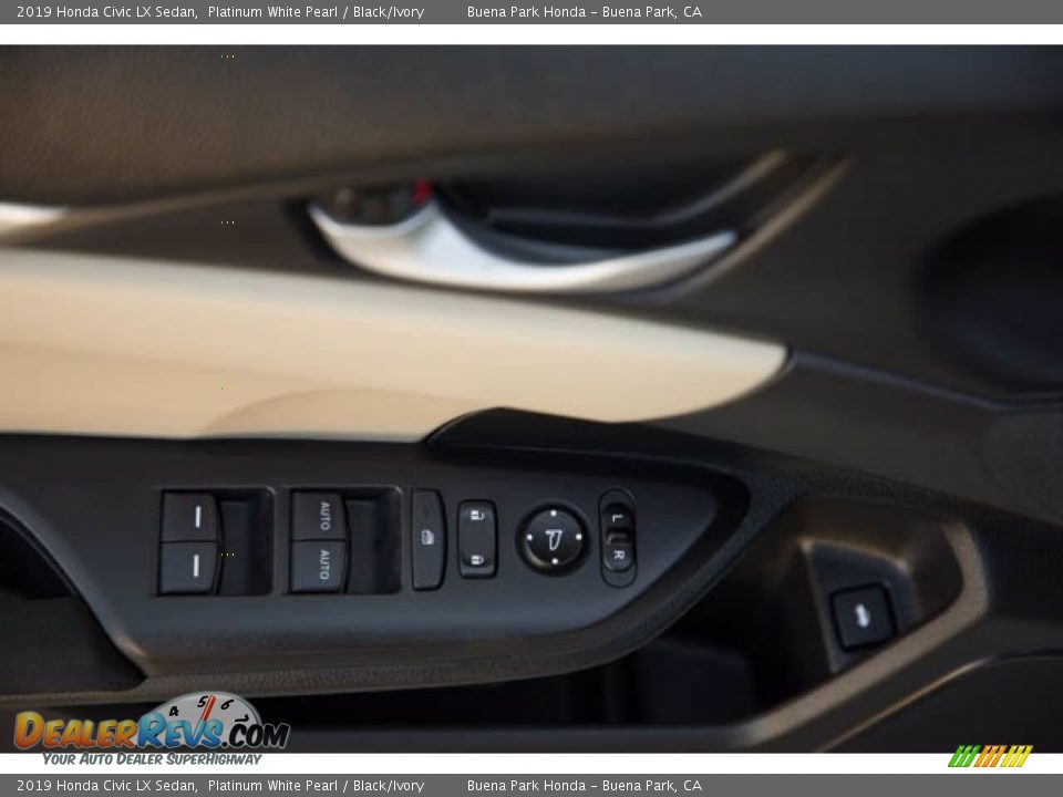 2019 Honda Civic LX Sedan Platinum White Pearl / Black/Ivory Photo #30