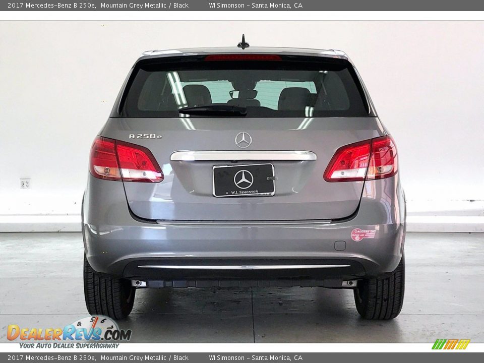 2017 Mercedes-Benz B 250e Mountain Grey Metallic / Black Photo #3