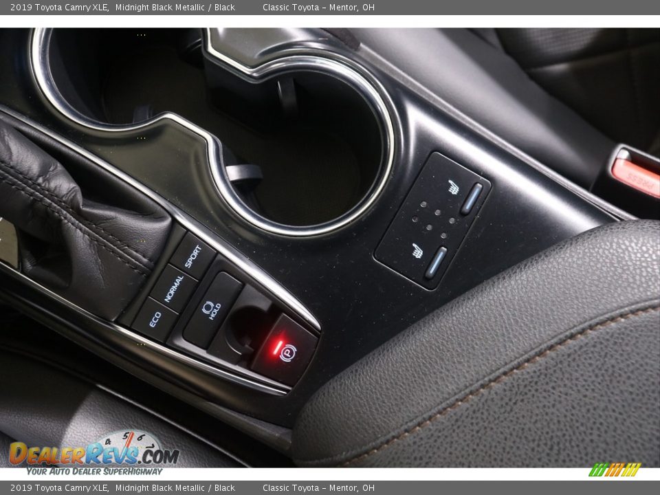 2019 Toyota Camry XLE Midnight Black Metallic / Black Photo #14