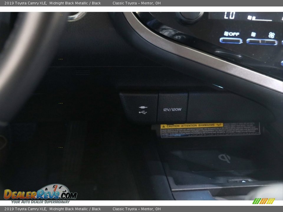 2019 Toyota Camry XLE Midnight Black Metallic / Black Photo #15