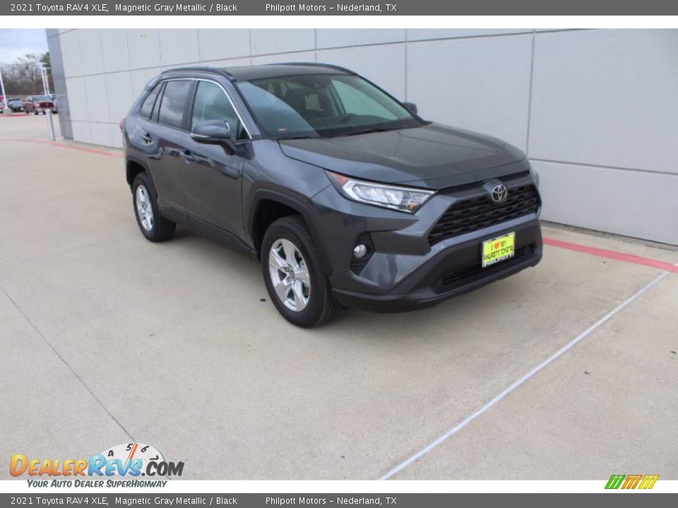 2021 Toyota RAV4 XLE Magnetic Gray Metallic / Black Photo #2