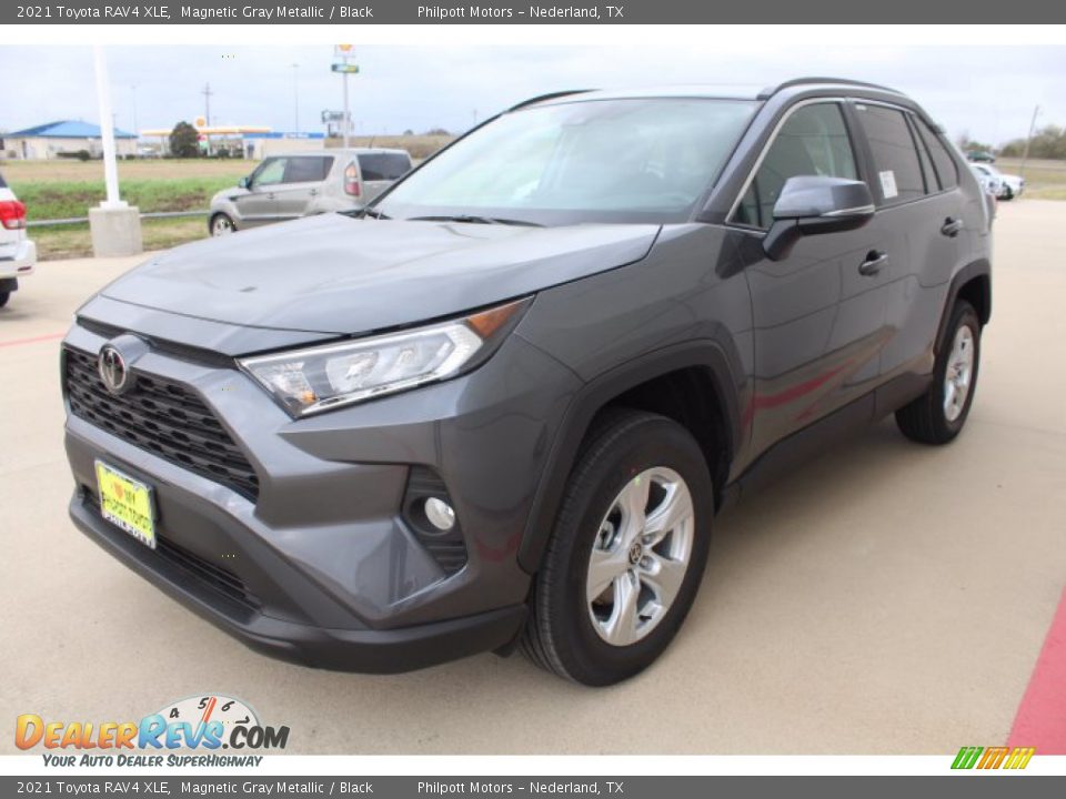2021 Toyota RAV4 XLE Magnetic Gray Metallic / Black Photo #4