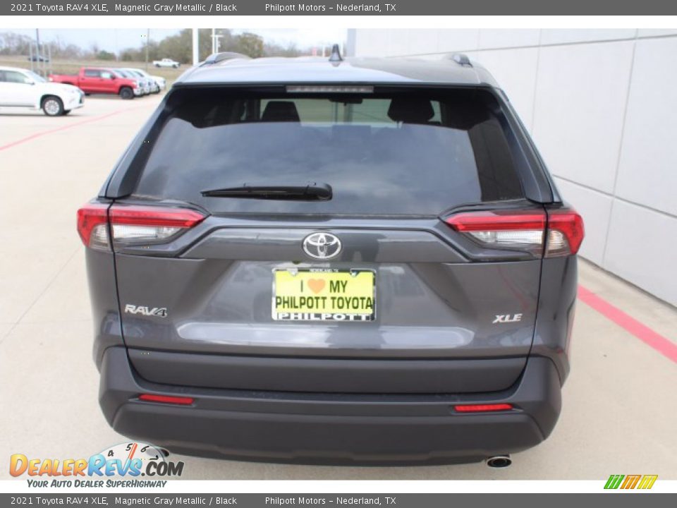2021 Toyota RAV4 XLE Magnetic Gray Metallic / Black Photo #7