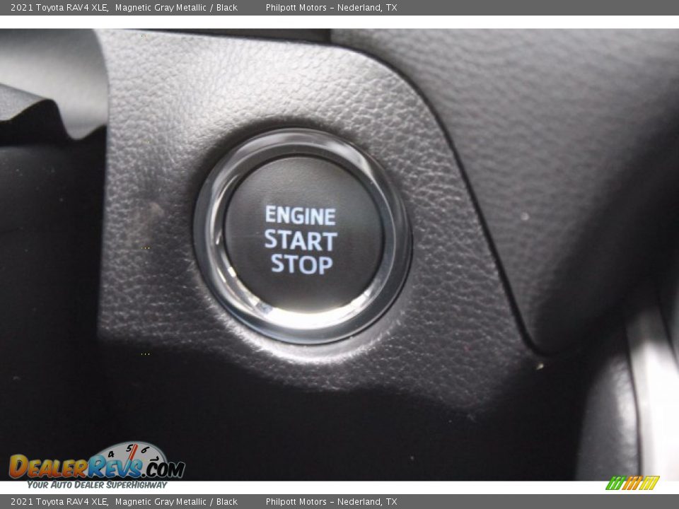 2021 Toyota RAV4 XLE Magnetic Gray Metallic / Black Photo #17
