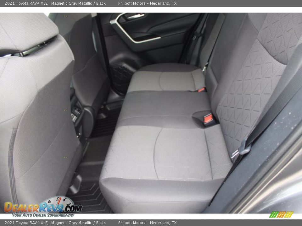 2021 Toyota RAV4 XLE Magnetic Gray Metallic / Black Photo #20