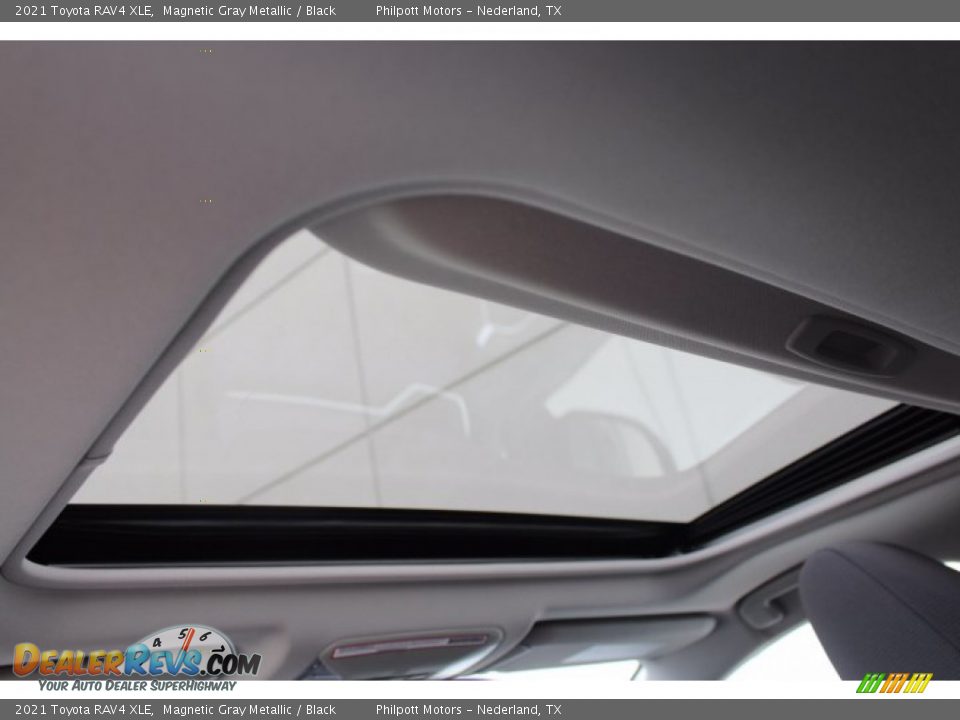 2021 Toyota RAV4 XLE Magnetic Gray Metallic / Black Photo #23