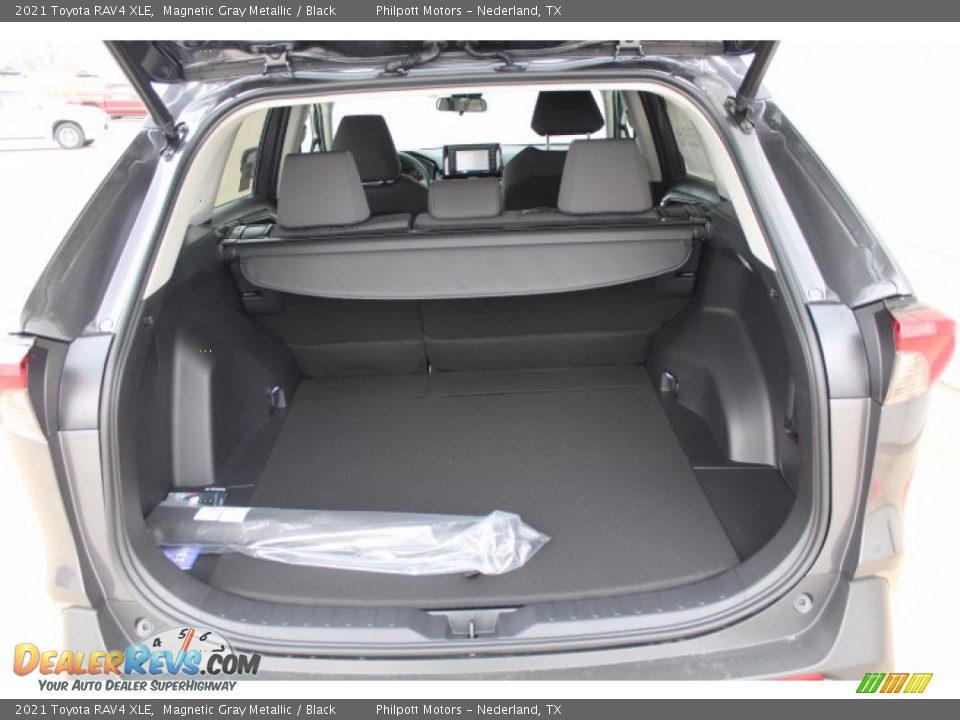2021 Toyota RAV4 XLE Magnetic Gray Metallic / Black Photo #24