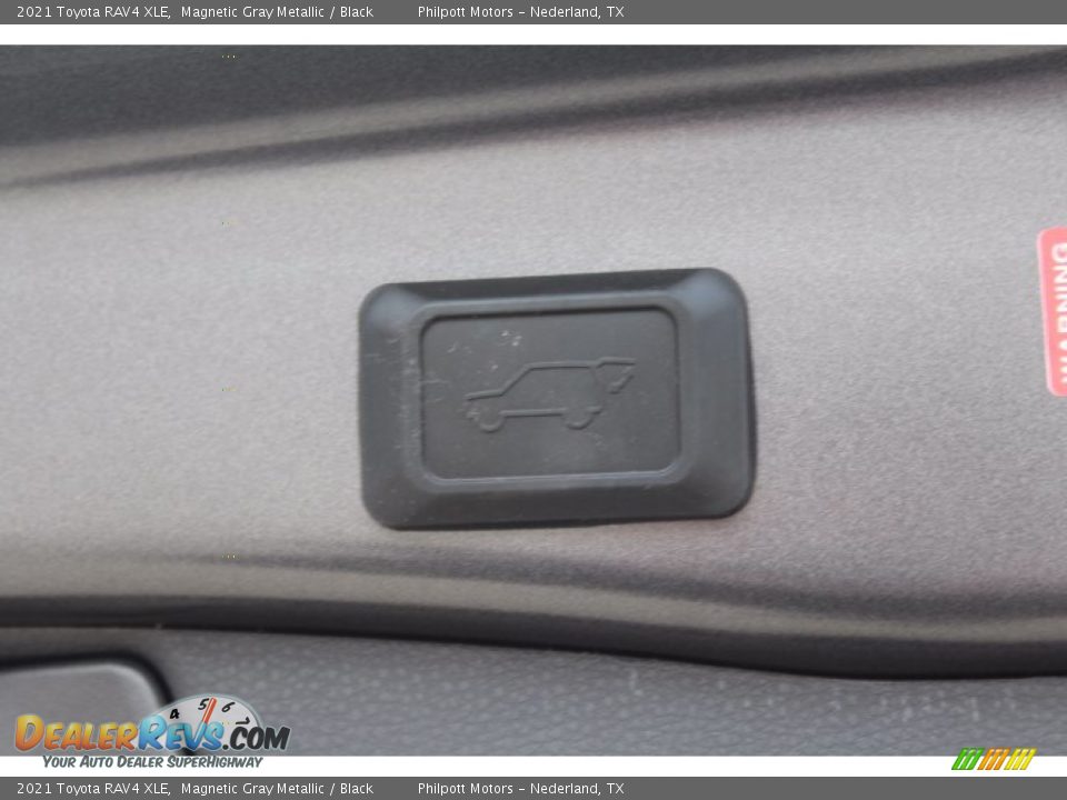 2021 Toyota RAV4 XLE Magnetic Gray Metallic / Black Photo #25