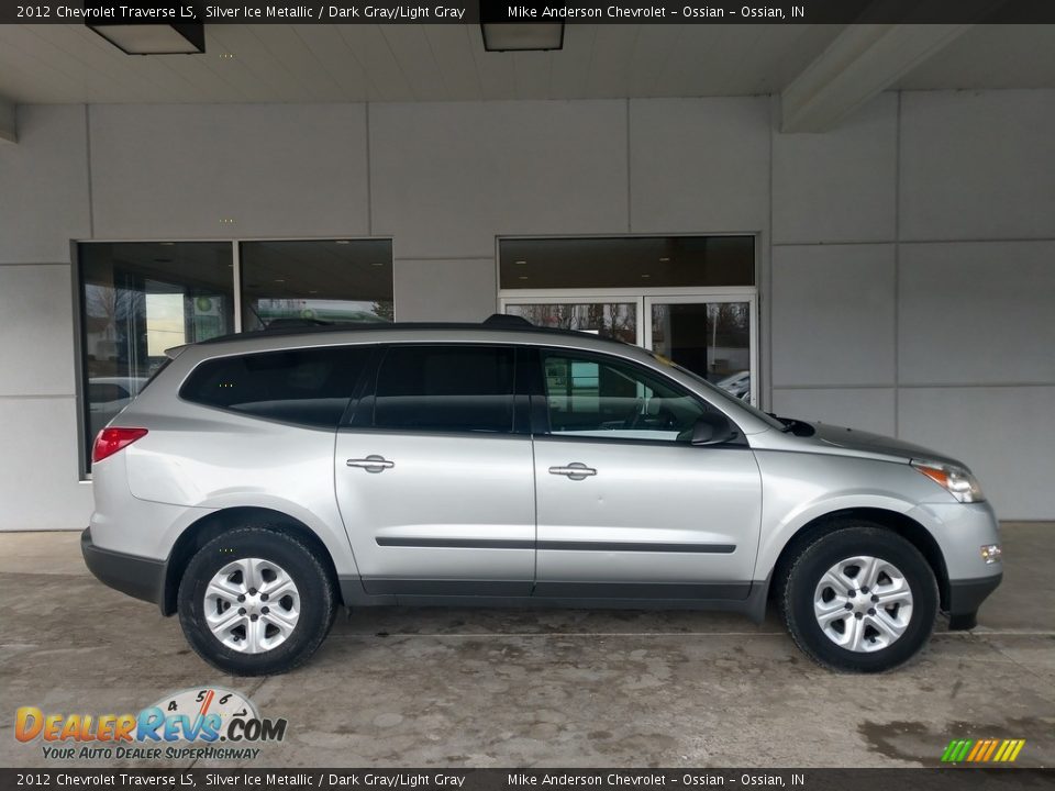 2012 Chevrolet Traverse LS Silver Ice Metallic / Dark Gray/Light Gray Photo #3