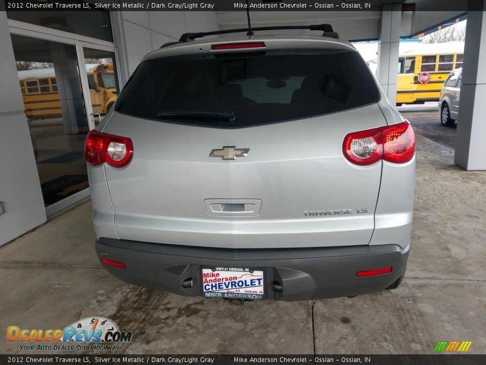 2012 Chevrolet Traverse LS Silver Ice Metallic / Dark Gray/Light Gray Photo #5