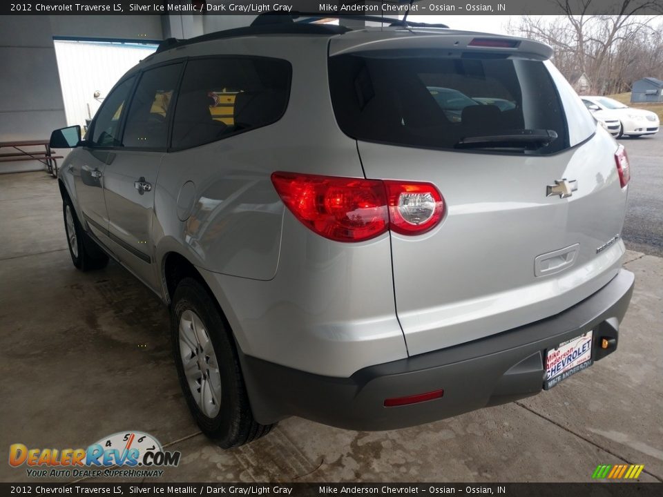 2012 Chevrolet Traverse LS Silver Ice Metallic / Dark Gray/Light Gray Photo #8