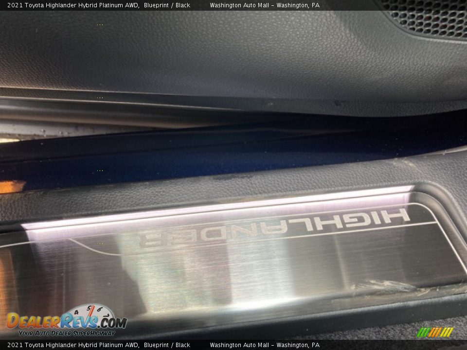 2021 Toyota Highlander Hybrid Platinum AWD Blueprint / Black Photo #25