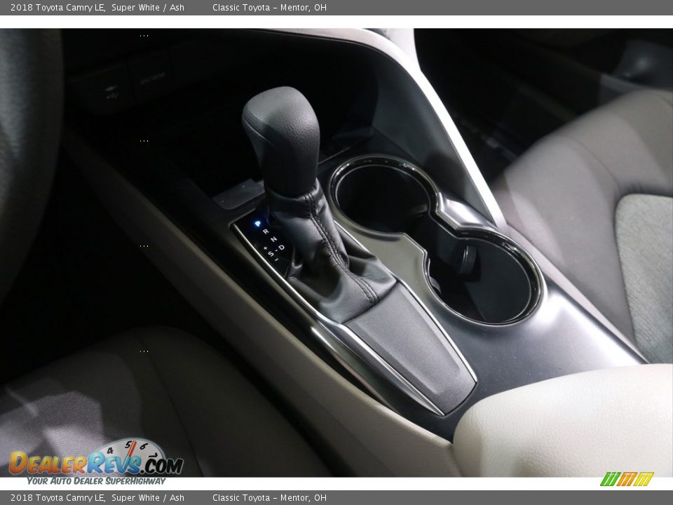 2018 Toyota Camry LE Super White / Ash Photo #14