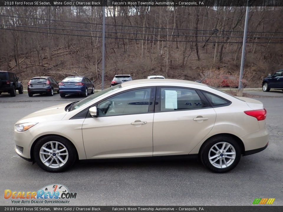 2018 Ford Focus SE Sedan White Gold / Charcoal Black Photo #6