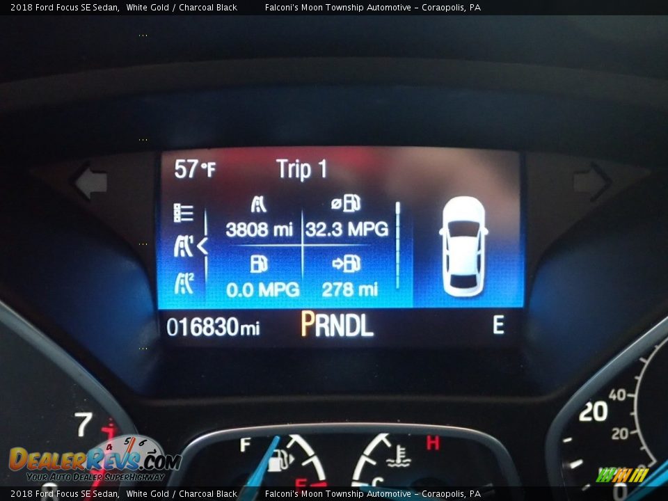 2018 Ford Focus SE Sedan White Gold / Charcoal Black Photo #24