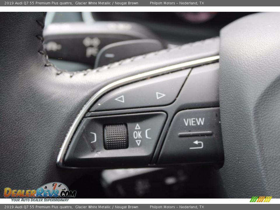 2019 Audi Q7 55 Premium Plus quattro Steering Wheel Photo #13