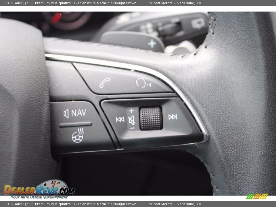 2019 Audi Q7 55 Premium Plus quattro Steering Wheel Photo #14
