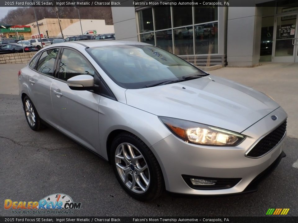 2015 Ford Focus SE Sedan Ingot Silver Metallic / Charcoal Black Photo #9