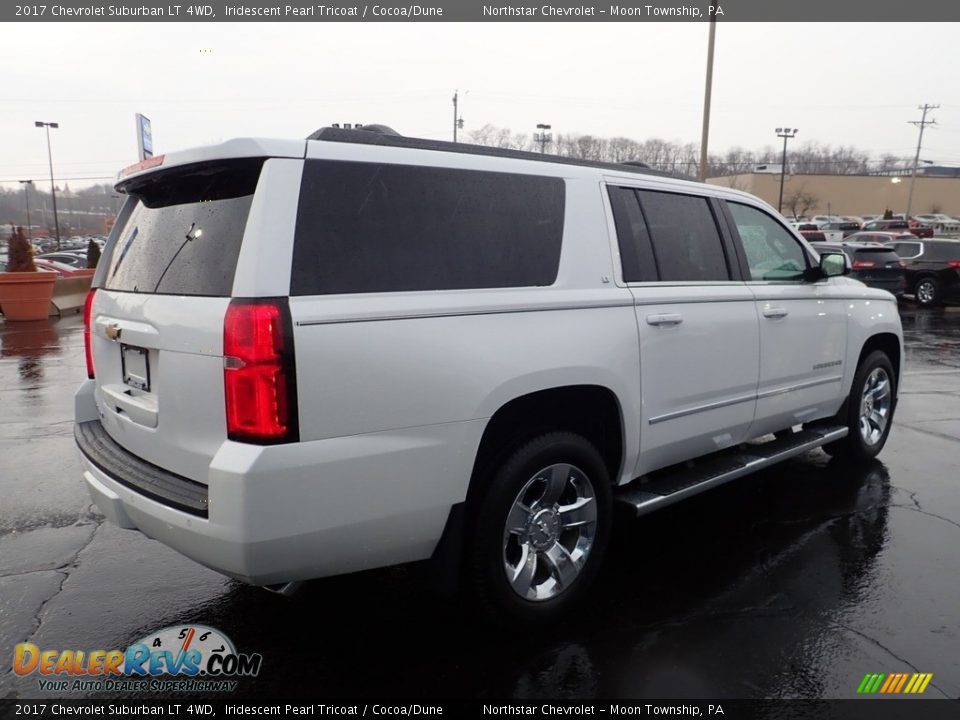 2017 Chevrolet Suburban LT 4WD Iridescent Pearl Tricoat / Cocoa/Dune Photo #9