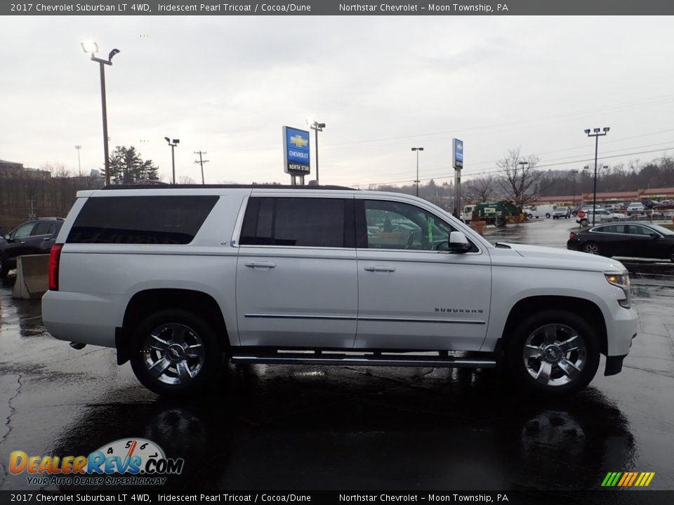 2017 Chevrolet Suburban LT 4WD Iridescent Pearl Tricoat / Cocoa/Dune Photo #10