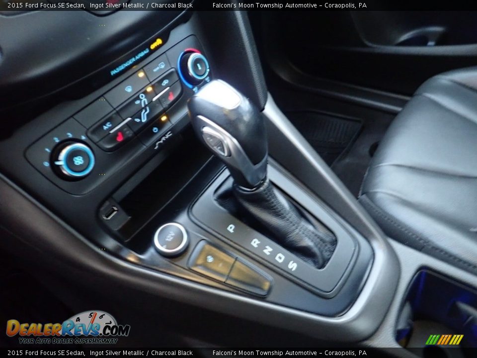 2015 Ford Focus SE Sedan Ingot Silver Metallic / Charcoal Black Photo #21