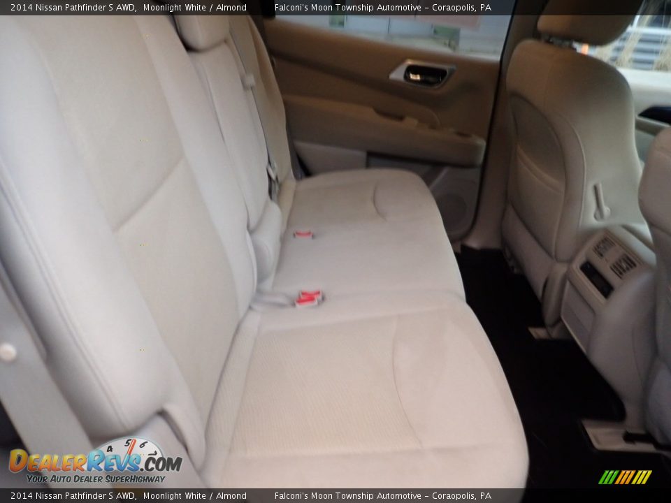 2014 Nissan Pathfinder S AWD Moonlight White / Almond Photo #14