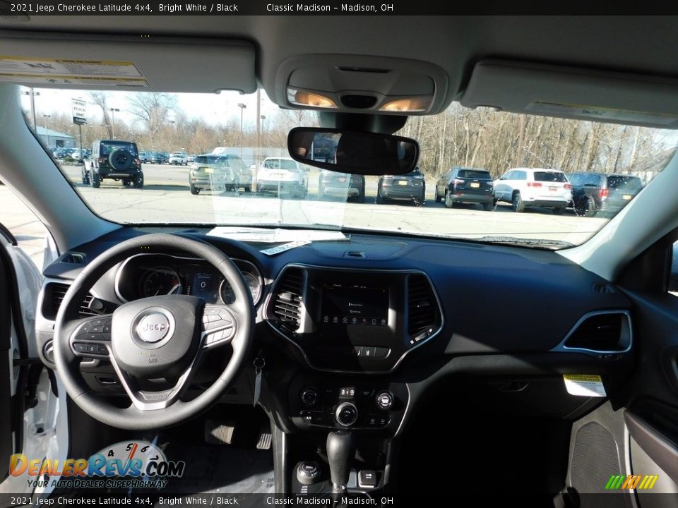 2021 Jeep Cherokee Latitude 4x4 Bright White / Black Photo #4