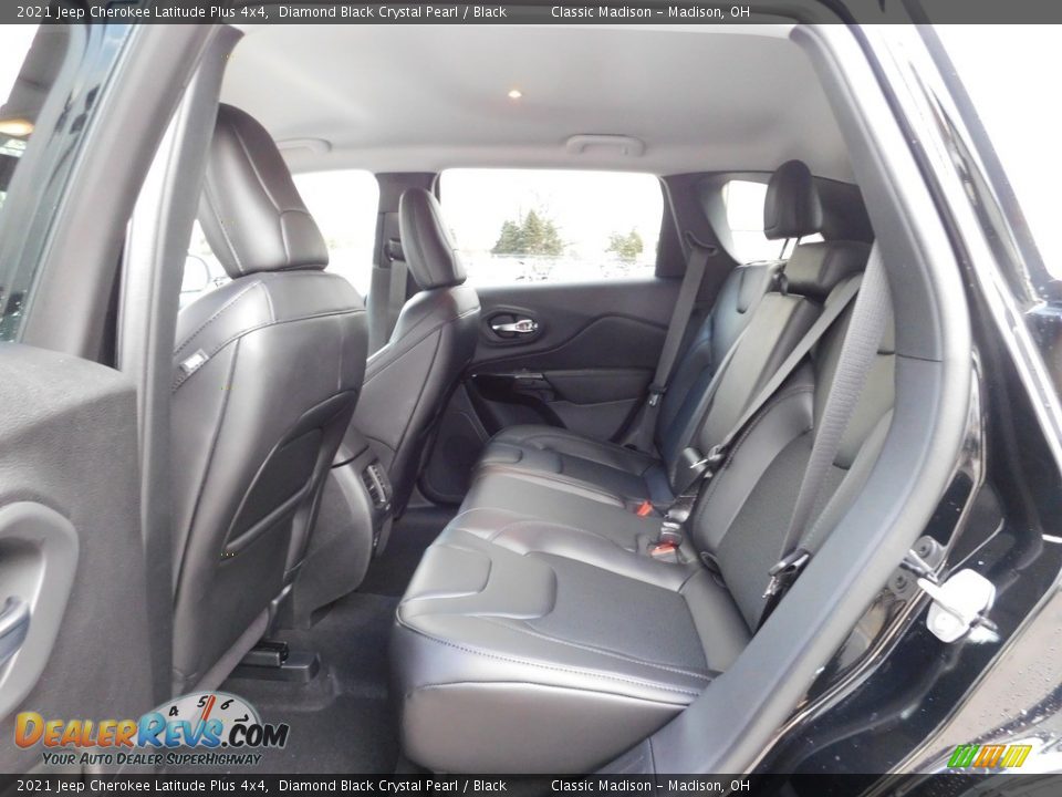 2021 Jeep Cherokee Latitude Plus 4x4 Diamond Black Crystal Pearl / Black Photo #3