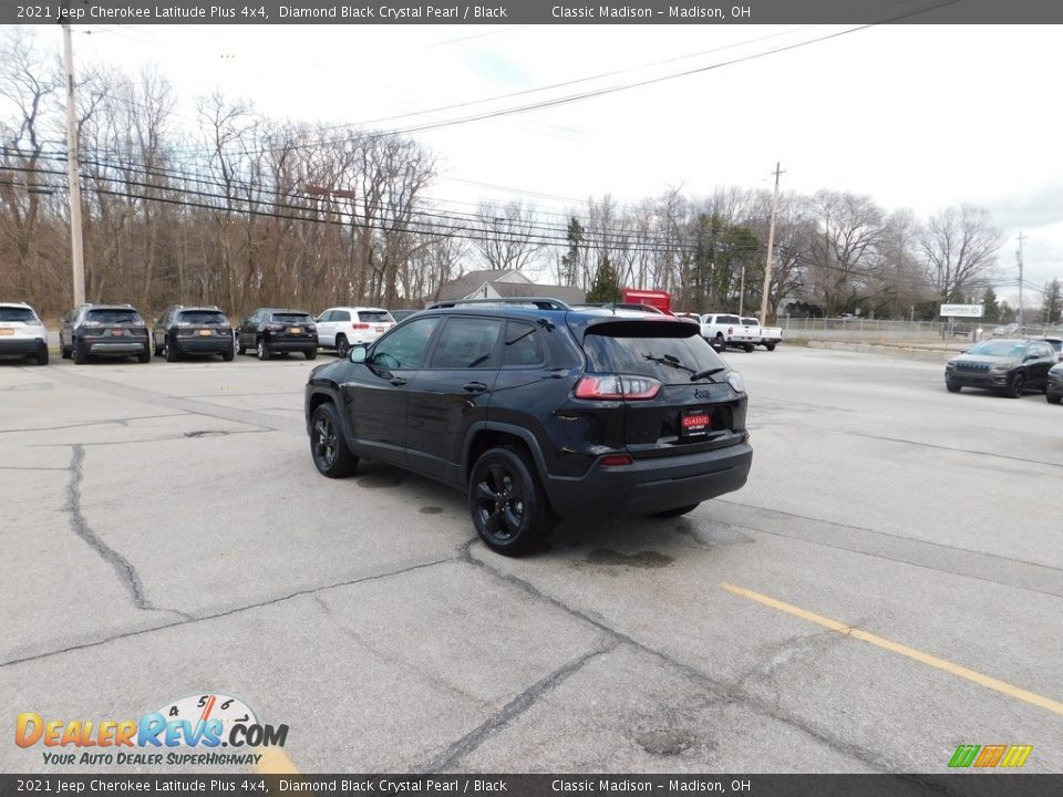 2021 Jeep Cherokee Latitude Plus 4x4 Diamond Black Crystal Pearl / Black Photo #10