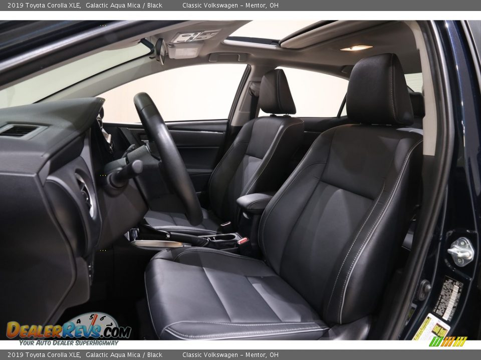 2019 Toyota Corolla XLE Galactic Aqua Mica / Black Photo #5