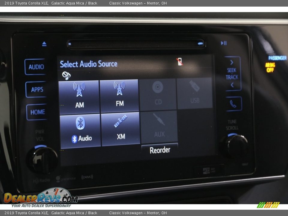 2019 Toyota Corolla XLE Galactic Aqua Mica / Black Photo #10