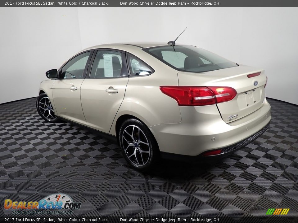 2017 Ford Focus SEL Sedan White Gold / Charcoal Black Photo #13