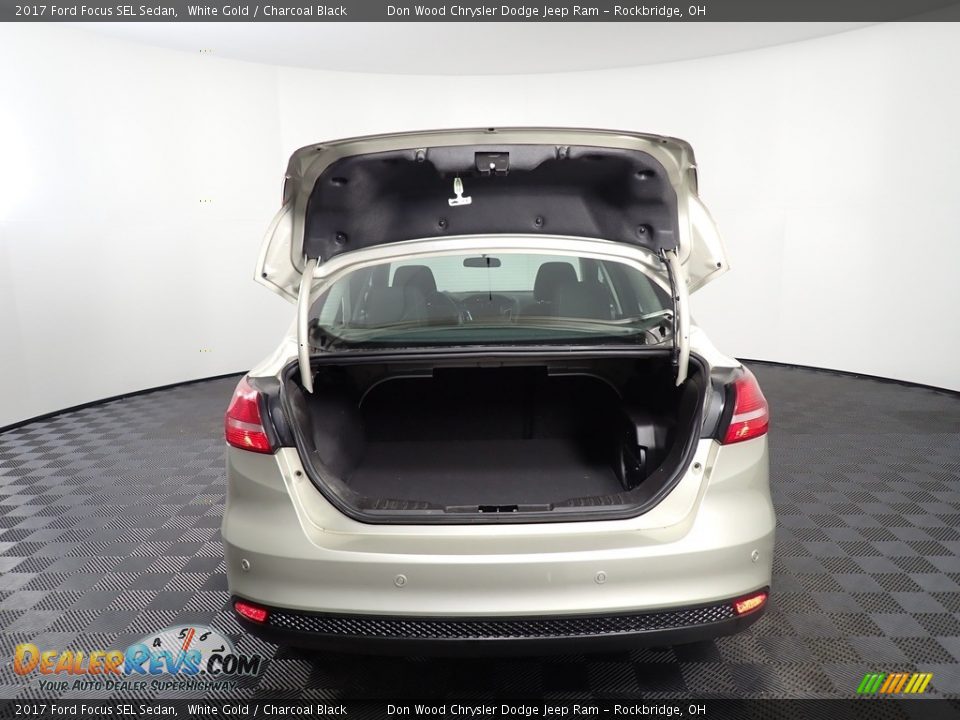 2017 Ford Focus SEL Sedan White Gold / Charcoal Black Photo #15