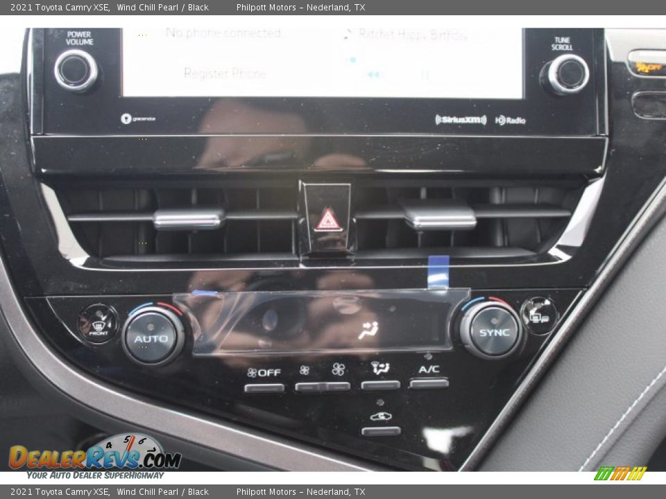 2021 Toyota Camry XSE Wind Chill Pearl / Black Photo #16