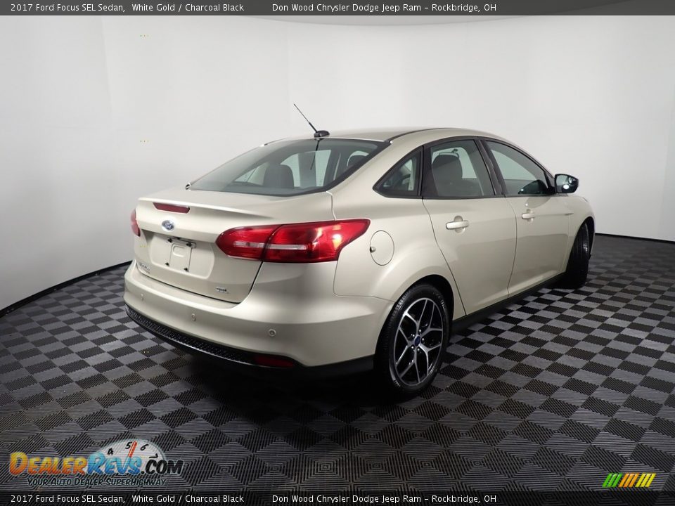 2017 Ford Focus SEL Sedan White Gold / Charcoal Black Photo #18