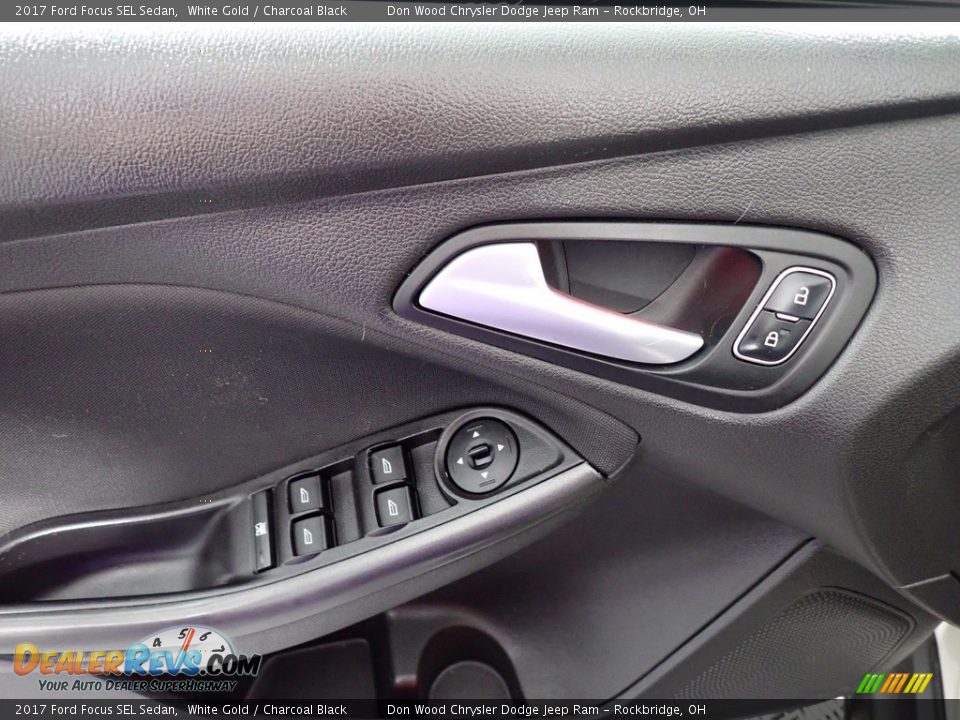 2017 Ford Focus SEL Sedan White Gold / Charcoal Black Photo #22