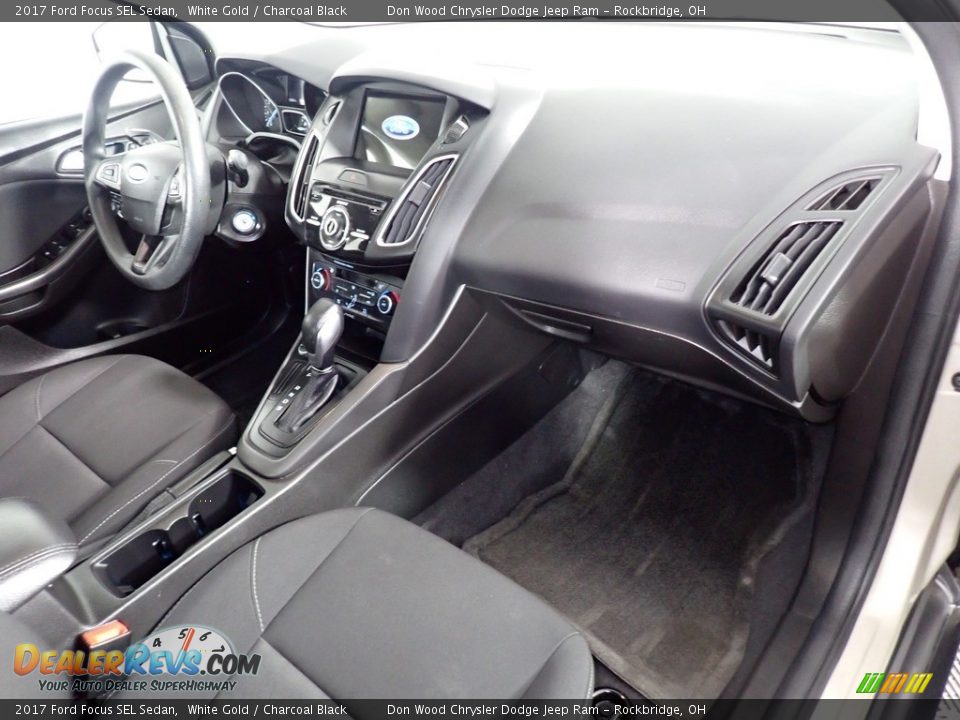2017 Ford Focus SEL Sedan White Gold / Charcoal Black Photo #34