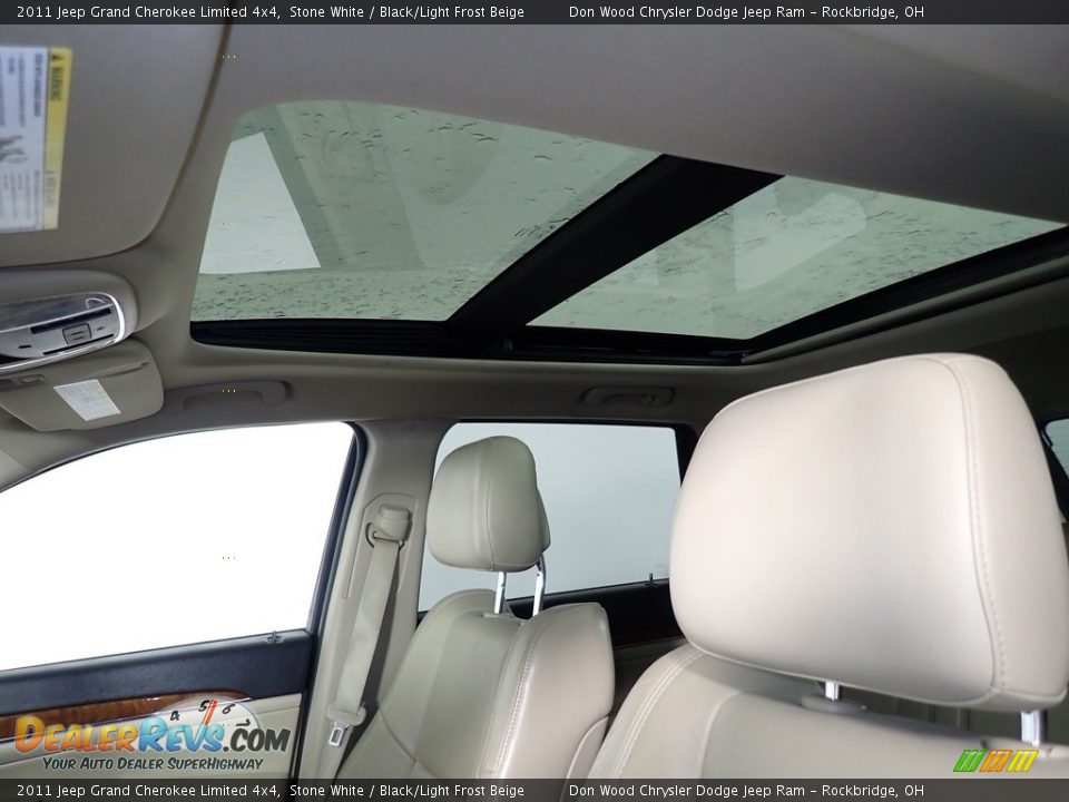 2011 Jeep Grand Cherokee Limited 4x4 Stone White / Black/Light Frost Beige Photo #2