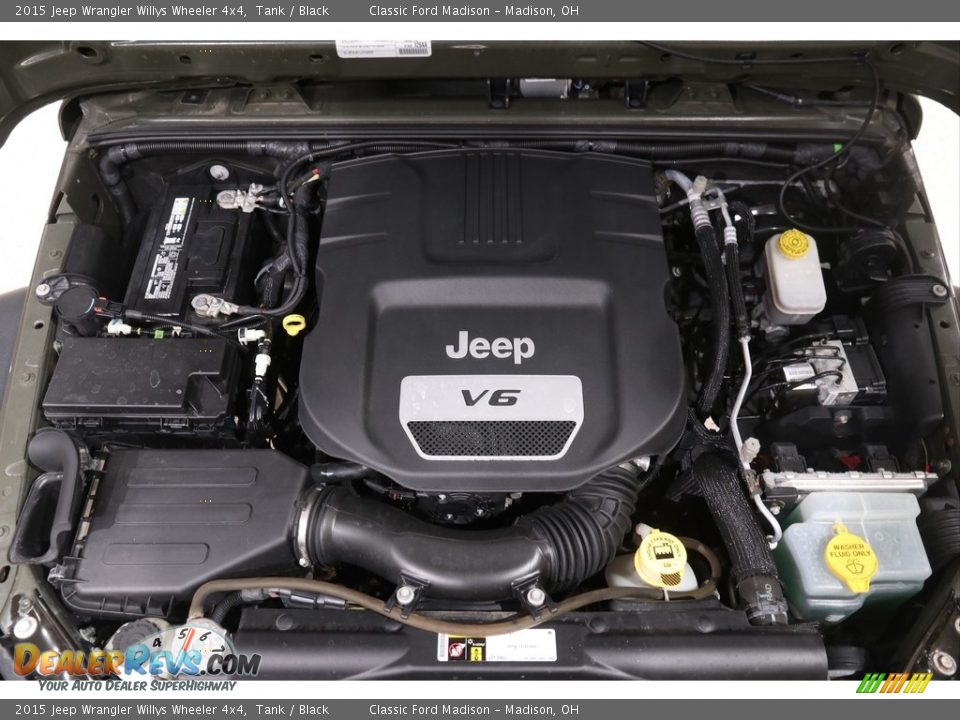 2015 Jeep Wrangler Willys Wheeler 4x4 Tank / Black Photo #17