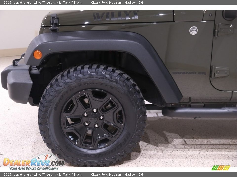 2015 Jeep Wrangler Willys Wheeler 4x4 Tank / Black Photo #18