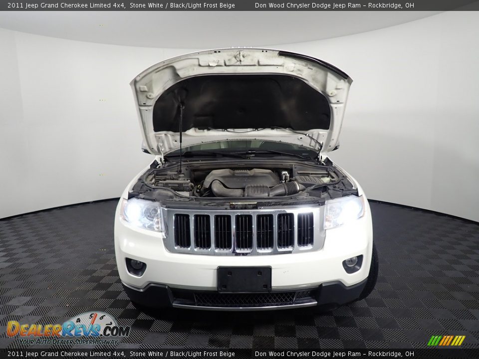 2011 Jeep Grand Cherokee Limited 4x4 Stone White / Black/Light Frost Beige Photo #8