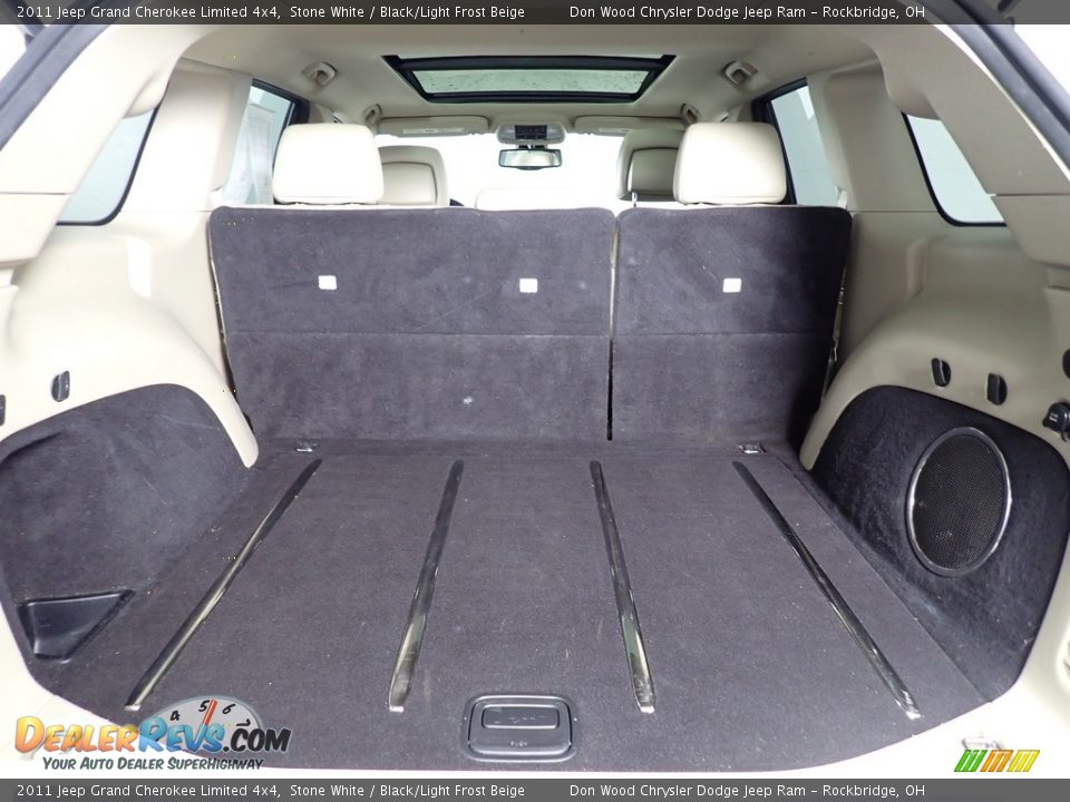 2011 Jeep Grand Cherokee Limited 4x4 Stone White / Black/Light Frost Beige Photo #17
