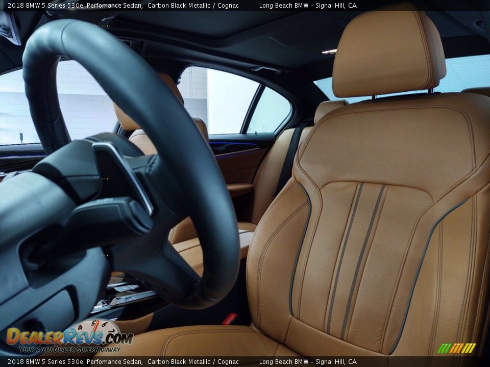 Front Seat of 2018 BMW 5 Series 530e iPerfomance Sedan Photo #16